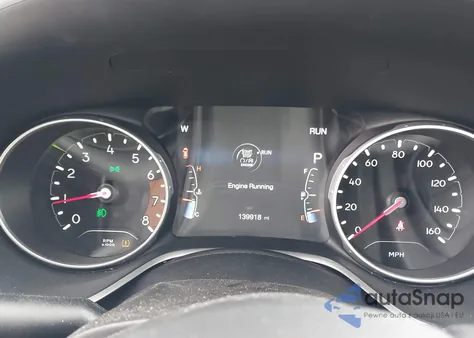 2019 Jeep Compass Latitude Fwd z USA, uszkodzony, nr VIN 3C4NJCBB2KT677477